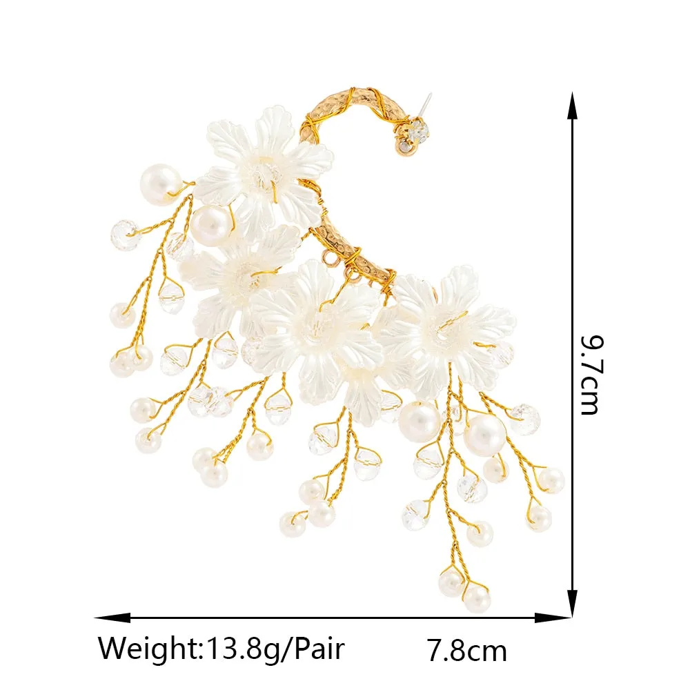 1 PCS Geometric Handmade Metal Flower Simulated Pearl Bridal Sweet Clip Earrings For Women