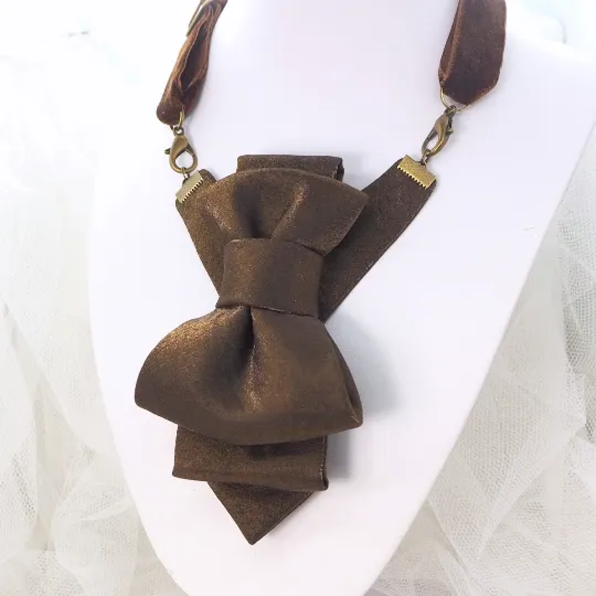 BOW TIE "EXOTIC GUEST"