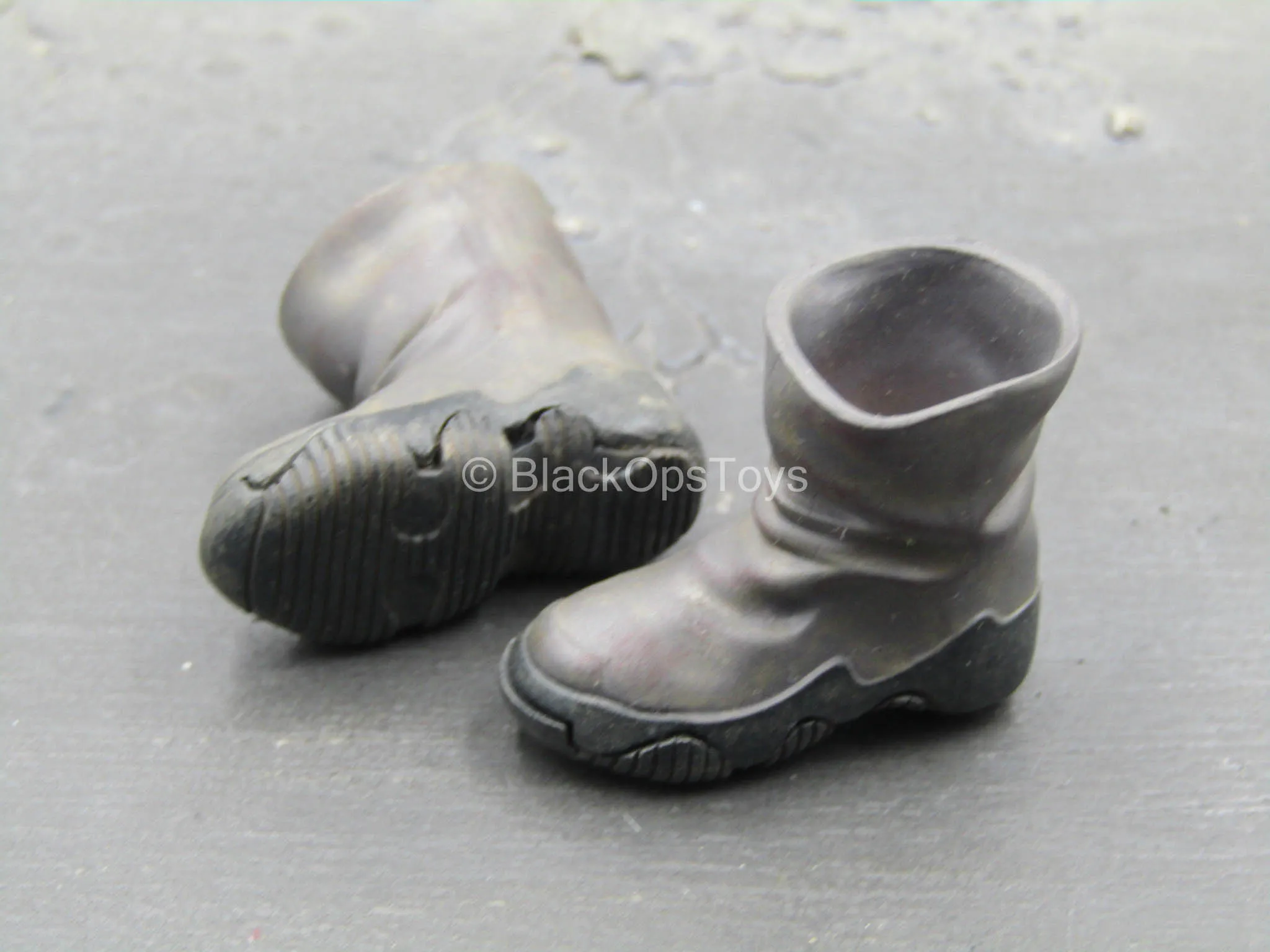Dorohedoro - Ebisu - Small Weathered Black Boots (Peg Type)