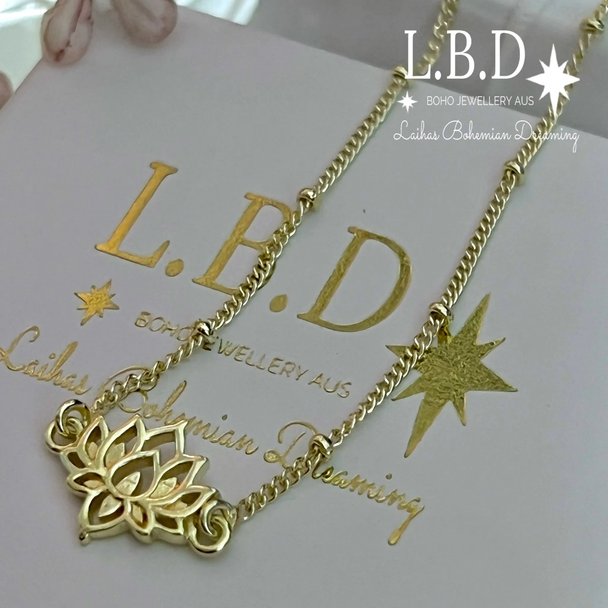 Laihas Lotus Flower Gold Bracelet