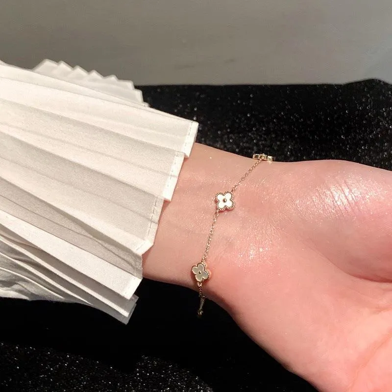 Mini Clover Bracelet White and Gold